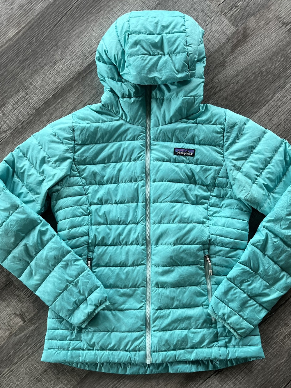 Patagonia Turquoise Women' Small Puffer Jacket Blue Small Fall Winter Snow Coat